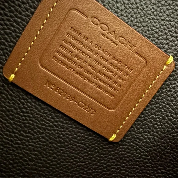 Coach Tyler Grey Carryall Pebble Leather Tote Bag - Picture 5 of 7